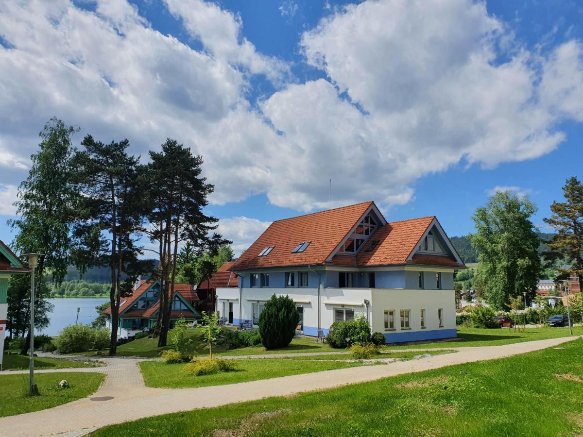 Lipno Beach Side - Riviera Apartment 伏尔塔瓦河畔利普诺 外观 照片